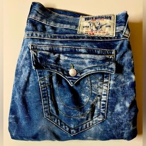 Men’s True Religion Pants